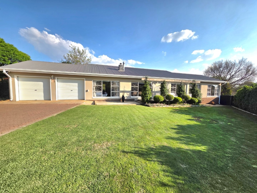 4 Bedroom Property for Sale in Panorama Free State